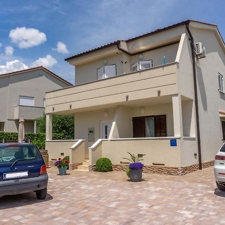 Apartment Jadran Baska מראה חיצוני תמונה