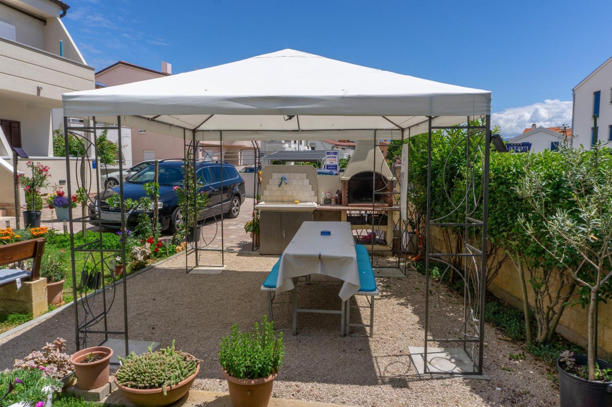 Apartment Jadran Baska מראה חיצוני תמונה