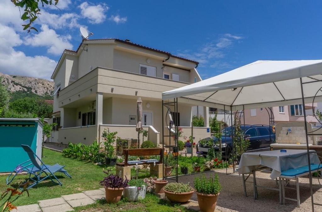 Apartment Jadran Baska מראה חיצוני תמונה